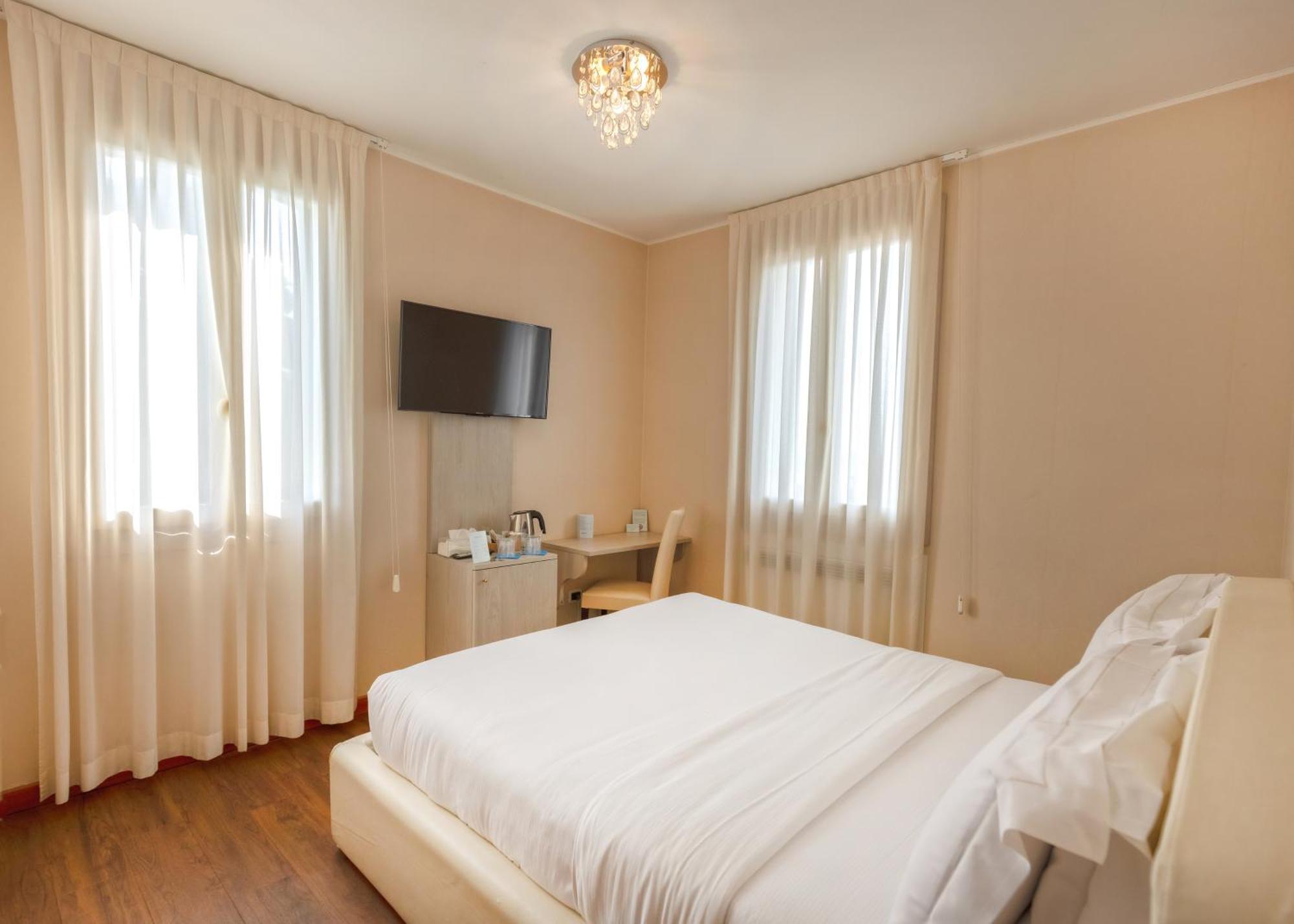 Gardone Palace Hotel Gardone Riviera Eksteriør billede